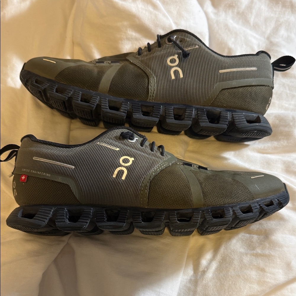 On Cloud Women's waterproof Olive Green and Black Athletic Shoes
